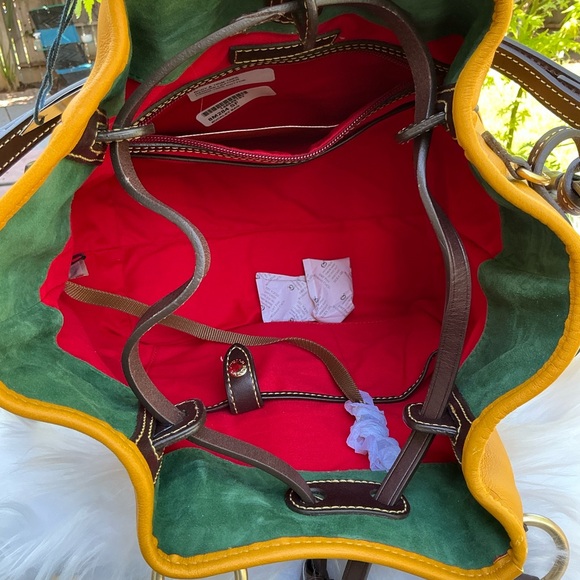 Dooney & Bourke Rare Buckley Yellow Sunflower Shoulder Bag with Brown Trim NWT - Picture 12 of 15